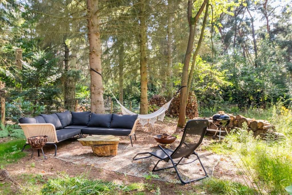 Stekene Luxe-Avontuur In Een Romantische Cabin In Het Bos מראה חיצוני תמונה